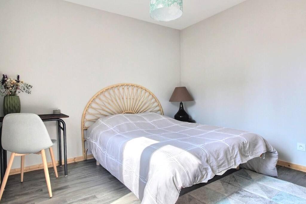 Appartement T2 Independant Au Coeur De La Ville Bourges Bagian luar foto